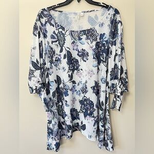 NWOT, Floral Tunic size Large